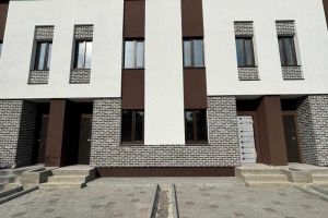 Продам дом 3-х комнатный с общей площадью 75м2, на улице Бандеры, г. Черкассы, Черкасская обл., Украина, агентство Aspo.biz Продам дом 3-х комнатный с общей площадью 75м2, на улице Бандеры, г. Черкассы, Черкасская обл., Украина, агентство Aspo.biz