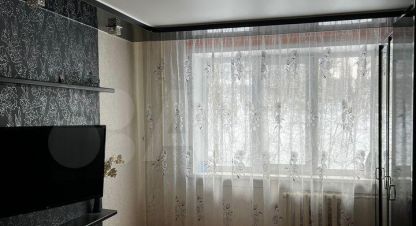 Купить квартиру 2-х комнатную, 52 кв. м. Фотография №1 Продам квартиру 2-х комнатную с общей площадью 52м2, 1/9 эт., на улице Мира пр-кт, Правый берег район, г. Усть-Илимск, Иркутская обл., Россия, агентство Агентство Недвижимости ЖФ-Илим. Фотография №1