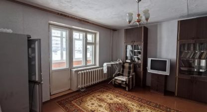 Купить квартиру 2-х комнатную, 42.1 кв. м. Фотография №1 Продам квартиру 2-х комнатную с общей площадью 42.1м2, 2/9 эт., на улице Дружбы народов пр-кт, Правый берег район, г. Усть-Илимск, Иркутская обл., Россия, агентство Агентство Недвижимости ЖФ-Илим. Фотография №1