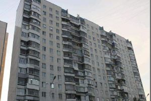 Продам квартиру 2-х комнатную с общей площадью 50.1м2, 4/16 эт., на улице Нефтяников, г. Нижневартовск, Ханты-Мансийский авт. окр., Россия, агентство Джойнио