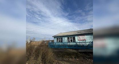 Купить торговое помещение, 206.4 кв. м. Фотография №1 Продам торговое помещение с общей площадью 206.4м2, на улице Шоссейная ул, г. С дурген, Тыва респ., Россия, агентство Джойнио. Фотография №1