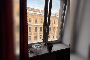 Продам квартиру 1 комнатную с общей площадью 63.5м2, 5/5 эт., на улице Невский, Центральный район, г. Санкт-Петербург, Санкт-Петербург, Россия, агентство Джойнио