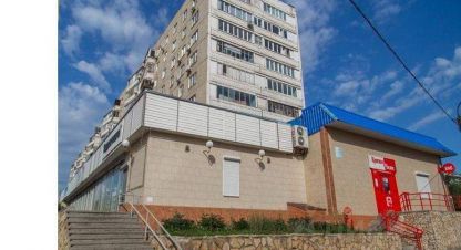 Купить квартиру 2-х комнатную, 48.9 кв. м. Фотография №1 Продам квартиру 2-х комнатную с общей площадью 48.9м2, 8/10 эт., на улице Чкалова, г. Оренбург, Оренбургская обл., Россия, агентство Джойнио. Фотография №1