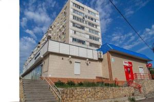 Продам квартиру 2-х комнатную с общей площадью 48.9м2, 8/10 эт., на улице Чкалова, г. Оренбург, Оренбургская обл., Россия, агентство Джойнио