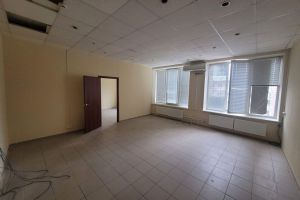 Сдам офисное помещение с общей площадью 33.7м2, на улице Гурьянова, г. Обнинск, Калужская обл., Россия, агентство Джойнио