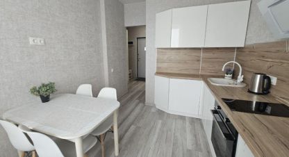 Продам квартиру 1 комнатную с общей площадью 33.7м2, 7/15 эт., на улице 3-я трудовая, г. Краснодар, Краснодарский край, Россия, агентство Джойнио. Фотография №1