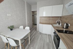 Продам квартиру 1 комнатную с общей площадью 33.7м2, 7/15 эт., на улице 3-я трудовая, г. Краснодар, Краснодарский край, Россия, агентство Джойнио