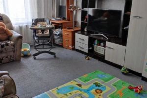 Продам квартиру 3-х комнатную с общей площадью 51.5м2, 2/2 эт., на улице Вокзальная, г. П октябрьский, Красноярский край, Россия, агентство Джойнио