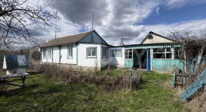 Купить дом 4-х комнатную, 100 кв. м. Фотография №1 Продам дом 4-х комнатный с общей площадью 100м2, на улице Железнодорожная ул, г. Набережное с, Липецкая обл., Россия, агентство CENTURY 21 Россия. Фотография №1