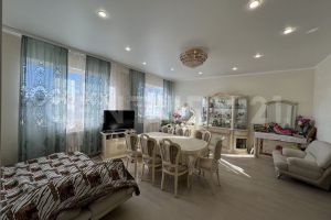 Продам дом 1 комнатный с общей площадью 290м2, на улице Михаила кольцова, г. Липецк, Липецкая обл., Россия, агентство CENTURY 21 Россия