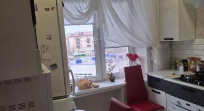 Купить квартиру 3-х комнатную, 55 кв. м. Фотография №1 Продам квартиру 3-х комнатную с общей площадью 55м2, 5/5 эт., на улице Маяковского, Железнодорожный район, г. Курск, Курская обл., Россия, агентство Эпсилон - недвижимость. Фотография №1