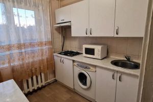 Продам квартиру 1 комнатную с общей площадью 30м2, 4/9 эт., на улице Героев полка "азов" (маршала малиновского), Оболонский район, г. Киев, Киев, Украина, агентство Агентство нерухомості "Лівий Берег" Продам квартиру 1 комнатную с общей площадью 30м2, 4/9 эт., на улице Героев полка "азов" (маршала малиновского), Оболонский район, г. Киев, Киев, Украина, агентство Агентство нерухомості "Лівий Берег"