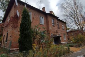 Продам квартиру 2-х комнатную с общей площадью 30м2, 2/2 эт., на улице Краснопольская, Чечеловский район, г. Днепр, Днепропетровская обл., Украина, агентство АН Ваша Планета