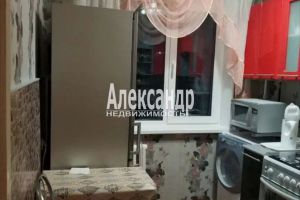 Продам квартиру 2-х комнатную с общей площадью 43.9м2, 4/5 эт., на улице Ленинградская всеволожск ленинградская, Всеволожский район, г. Всеволожск, Ленинградская обл., Россия, агентство Александр-Недвижимость