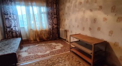 Купить квартиру 3-х комнатную, 70.1 кв. м. Фотография №1 Продам квартиру 3-х комнатную с общей площадью 70.1м2, 5/5 эт., на улице Королёва, г. Посёлокского типа сокол, Магаданская обл., Россия, агентство Агентство недвижимости СДЕЛКА. Фотография №1