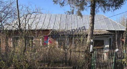Купить дом 2-х комнатную, 56.2 кв. м. Фотография №1 Продам дом 2-х комнатный с общей площадью 56.2м2, на улице Школьная ул, Ефремовский район, г. Кукуй, Тульская обл., Россия, агентство АН Астория. Фотография №1
