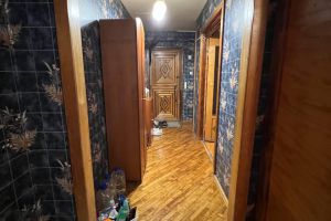 Продам квартиру 3-х комнатную с общей площадью 68м2, 2/9 эт., на улице Адоратского, Ново-савиновский район, г. Казань, Татарстан респ., Россия, агентство Реал недвижимость