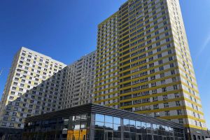 Продам квартиру 1 комнатную с общей площадью 44.01м2, 17/24 эт., на улице Юркина, г. Оренбург, Оренбургская обл., Россия, агентство ЦН "Авега"