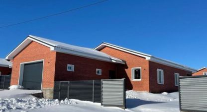 Продам дом с общей площадью 160м2, на улице Ноябрьская, г. Подгородняя покровка, Оренбургская обл., Россия, агентство ЦН Авега. Фотография №1