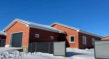 Купить дом 3-х комнатную, 160 кв. м. Фотография №1 Продам дом 3-х комнатный с общей площадью 160м2, на улице Аметистовый пер, г. Подгородняя покровка, Оренбургская обл., Россия, агентство ЦН Авега. Фотография №1