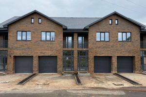 Продам коттедж/дачу 3-х комнатную с общей площадью 135м2, на улице Школьная, г. Посёлок ленина, Оренбургская обл., Россия, агентство ЦН "Авега" Продам коттедж/дачу 3-х комнатную с общей площадью 135м2, на улице Школьная, г. Посёлок ленина, Оренбургская обл., Россия, агентство ЦН "Авега"