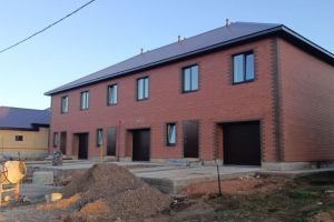 Продам коттедж/дачу с общей площадью 165м2, на улице Алмазный, г. Подгородняя покровка, Оренбургская обл., Россия, агентство ЦН "Авега"