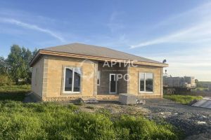 Продам дом 4-х комнатный с общей площадью 123.5м2, на улице 11-й кианитовый проезд, г. Екатеринбург, Свердловская обл., Россия, агентство Артис Про