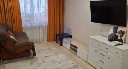 Продам квартиру 1 комнатную с общей площадью 51.1м2, 3/8 эт., на улице Академика Королева, г. Чебоксары, Чувашия респ., Россия, агентство Агентство недвижимости Ориентир. Фотография №1