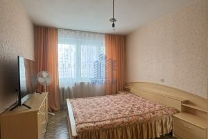 Продам квартиру 3-х комнатную с общей площадью 65.3м2, 5/10 эт., на улице 10-й пятилетки, г. Новочебоксарск, Чувашия респ., Россия, агентство Агентство недвижимости Ориентир