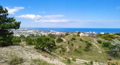 Купить земельный участок. Фотография №1 Продам земельный участок, г. Солнечное, Крым авт. респ., Россия, агентство АН Метр Крым Сочи. Фотография №1