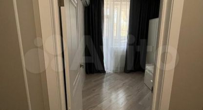 Продам квартиру 1 комнатную с общей площадью 39.4м2, 2/10 эт., на улице Симферопольское шоссе, г. Феодосия , Крым авт. респ., Россия, агентство АН Метр Крым Сочи. Фотография №1