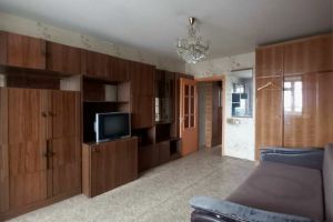 Продам квартиру 1 комнатную с общей площадью 33.8м2, 5/6 эт., на улице Володарского, г. Феодосия , Крым авт. респ., Россия, агентство АН Метр Крым Сочи