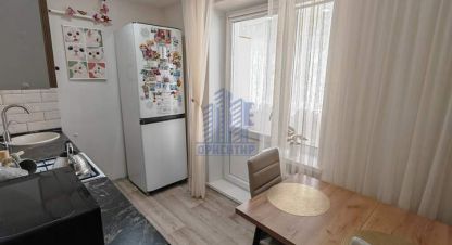 Продам квартиру 1 комнатную с общей площадью 36.6м2, 1/5 эт., на улице Винокурова, г. Новочебоксарск, Чувашия респ., Россия, агентство Агентство недвижимости Ориентир. Фотография №1