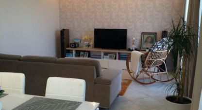 Продам квартиру 3-х комнатную с общей площадью 87м2, 2/3 эт., на улице Заречный пер, г. Прибрежное, Калининградская обл., Россия, агентство ООО Базис-Недвижимость. Фотография №1