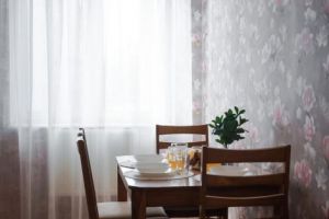 Сдам квартиру 2-х комнатную с общей площадью 68м2, 2/8 эт., на улице Чувашская, Ленинградский район, г. Калининград, Калининградская обл., Россия, агентство ООО "Базис-Недвижимость"