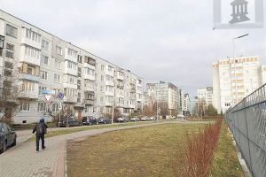 Продам квартиру 1 комнатную с общей площадью 30.8м2, 1/5 эт., на улице Артиллерийская ул, Ленинградский район, г. Калининград, Калининградская обл., Россия, агентство ООО "Базис-Недвижимость"