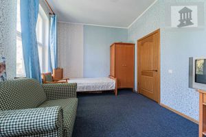 Продам квартиру 4-х комнатную с общей площадью 84.1м2, 2/2 эт., на улице Советская ул, г. Янтарный, Калининградская обл., Россия, агентство ООО "Базис-Недвижимость"