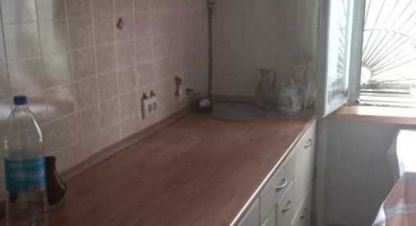 Снять квартиру 3-х комнатную, 64 кв. м. Фотография №1 Сдам квартиру 3-х комнатную с общей площадью 64м2, 1/2 эт., на улице Парковая, Хаджибейский район, г. Одесса , Одесская обл., Украина, агентство Aspo.biz. Фотография №1