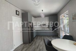 Продам дом 3-х комнатный с общей площадью 85м2, на улице 50 лет октября, г. Северская, Краснодарский край, Россия, агентство АН "Партнерство"